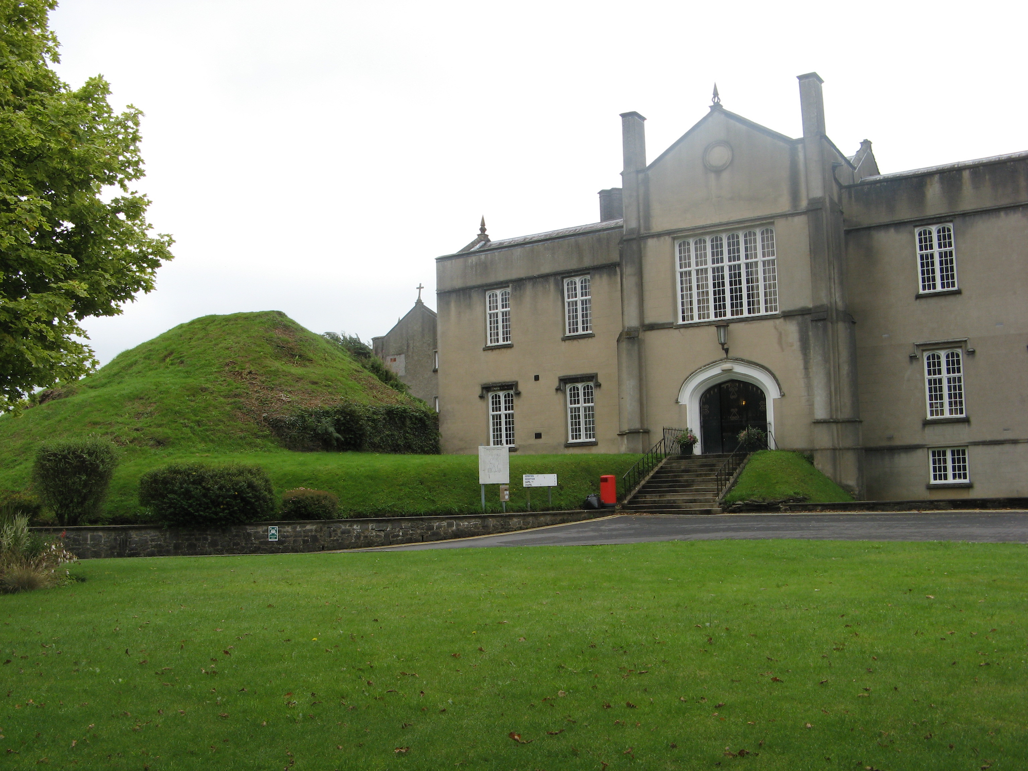 Cerddwyr Cylch Teifi – Llambedr Pont Steffan